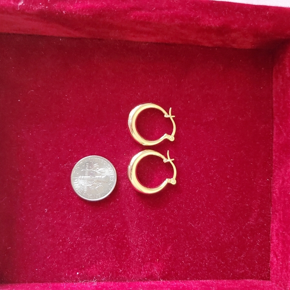 18k Gold Plated Hoop Earrings for a Luxurious Look - Picture 3 of 3